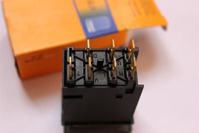 汽車警報開關(guān)