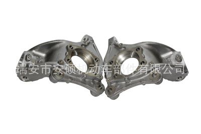 邁騰前鋁轉向節(jié)/前羊角 大眾 左右