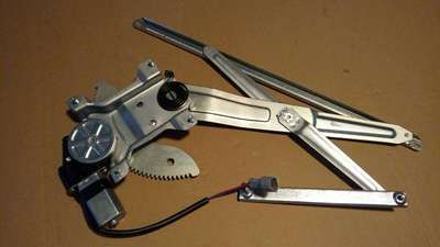 黃海09款旗勝/F1/卡威/大柴電動(dòng)玻璃升降器