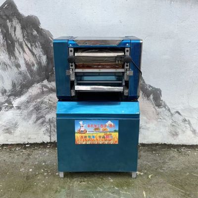 300型壓面機(jī)商用餃子皮面條機(jī)饅頭包子皮機(jī)壓面機(jī)商用電動(dòng)面條機(jī)