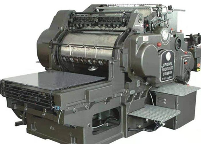 820型全自動(dòng)海德堡圓壓平模切機(jī)、沖不干膠機(jī)