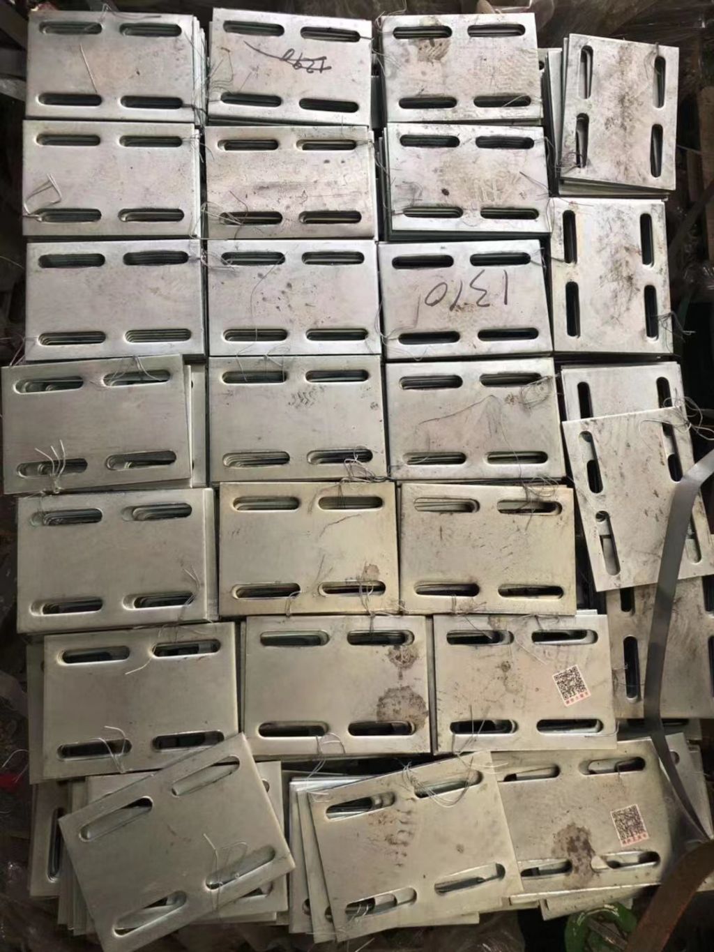 鍍鋅角鋼、預(yù)埋件、角碼、預(yù)埋鐵板