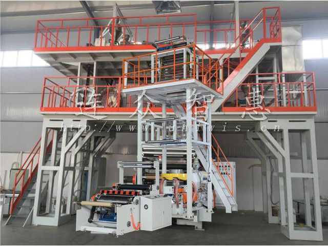 三層共擠下吹水冷吹膜機組