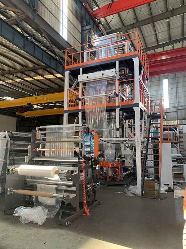 1200型AB生產(chǎn)共擠高壓吹膜機(jī)