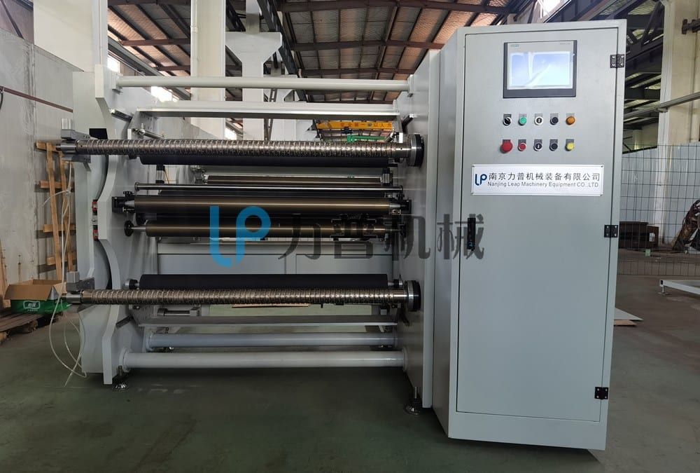 LFA系列高速薄膜分切機(jī)