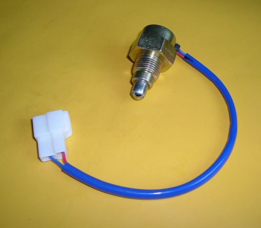 倒車燈開關(guān)